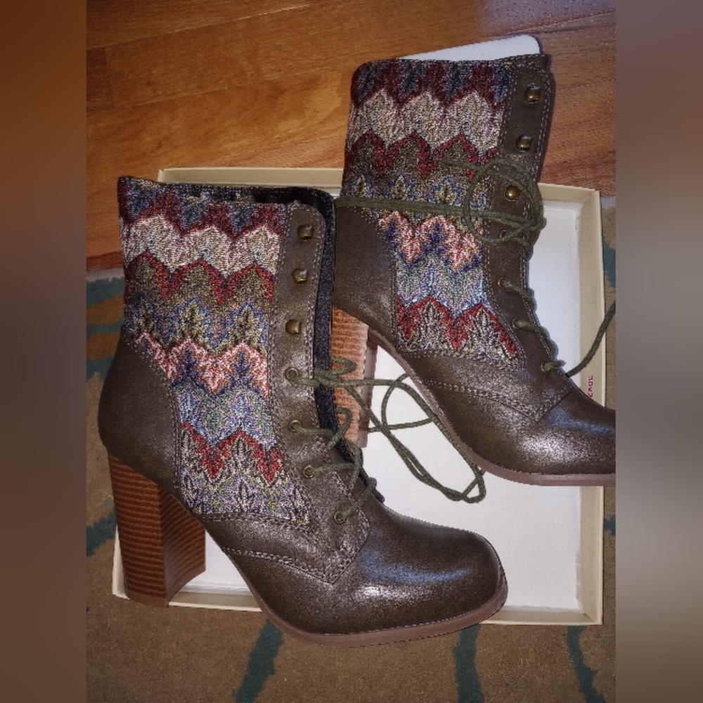 Dolce by mojo moxy boots